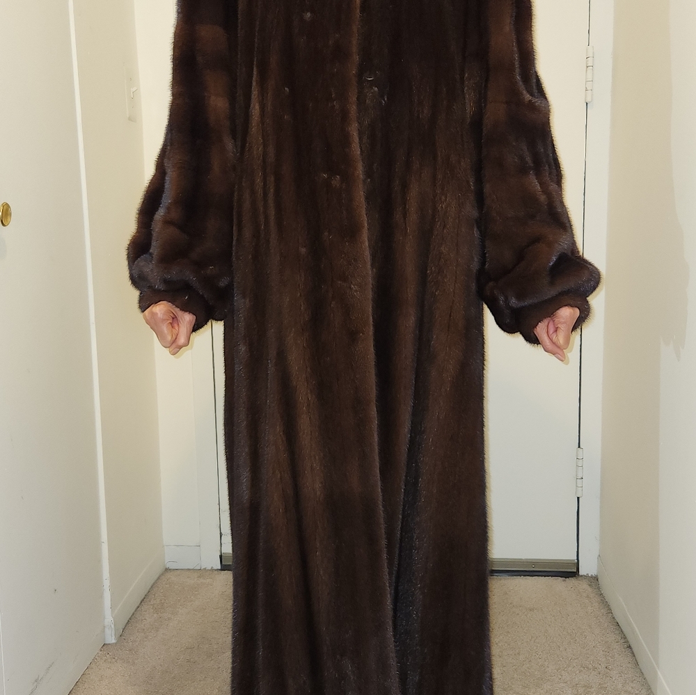 Full Length Mahogany Mink Coat - Picture 6 of 10